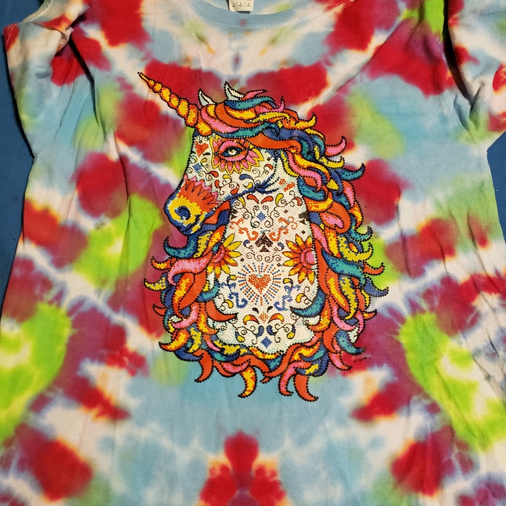 Tie dye w/ unicorn